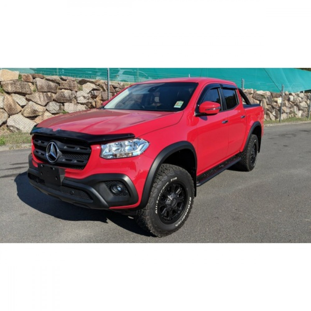 Kapota deflektors melnais MB X-class (2017-...) EGR