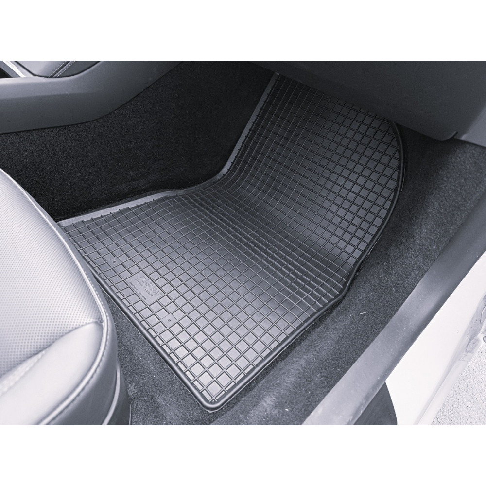 AUTO KUMMIMATID MUSTAD TESLA Model 3 (2017-...) RIGUM