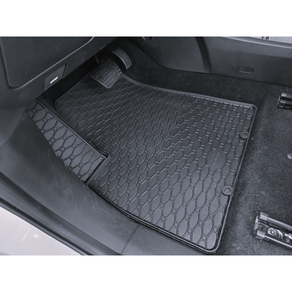 CAR RUBBER FLOOR MATS BLACK DONGFENG FORTHING T5 EVO (2020-...) RIGUM