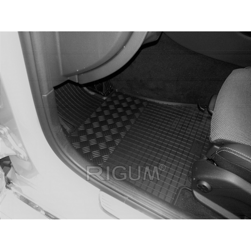 CAR RUBBER FLOOR MATS BLACK MERCEDES C-class W205 (2014-2021) RIGUM