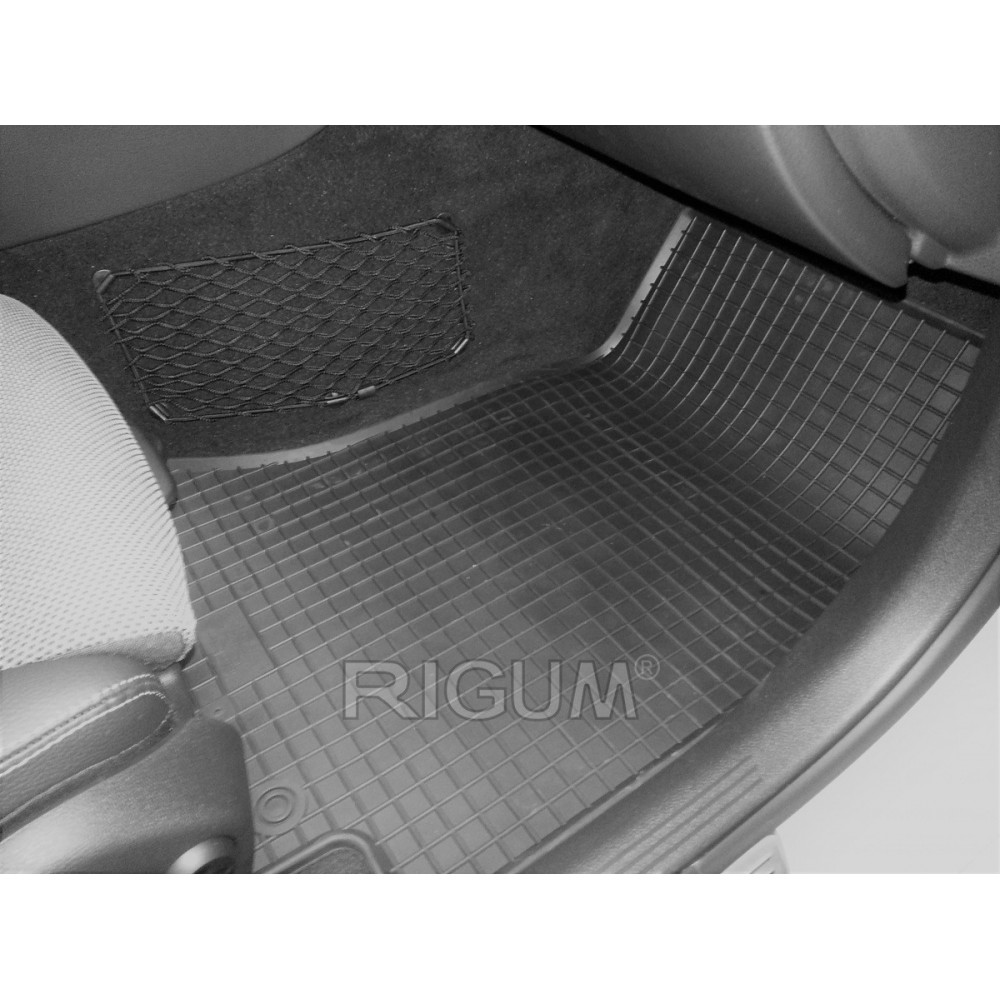 CAR RUBBER FLOOR MATS BLACK MERCEDES C-class W205 (2014-2021) RIGUM