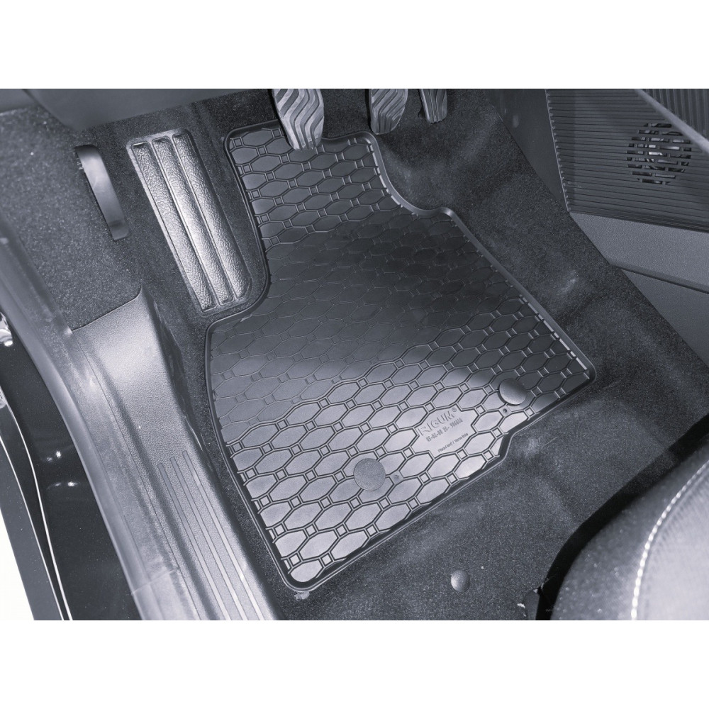 CAR RUBBER FLOOR MATS BLACK DACIA BIGSTER HEV (2025-...) RIGUM