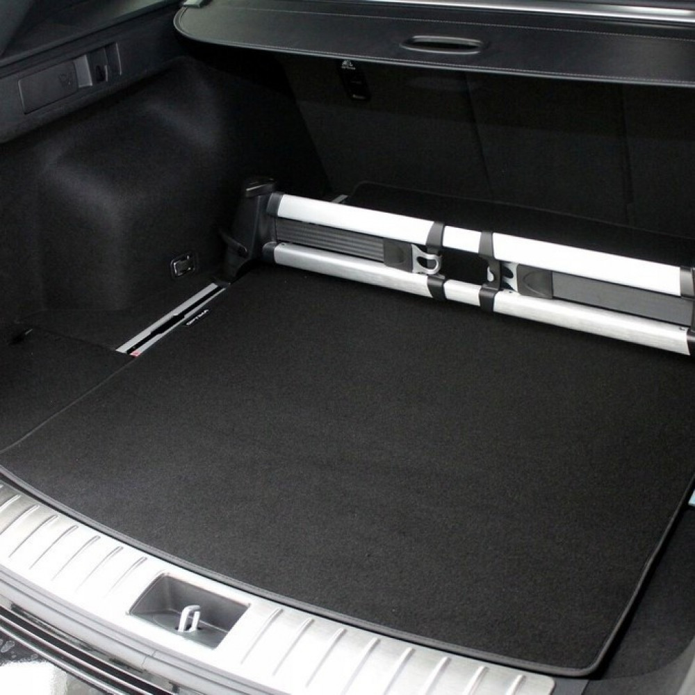 Tavaratilan kangasmatto OEM KIA OPTIMA SW (2016-2020) D4120ADE30