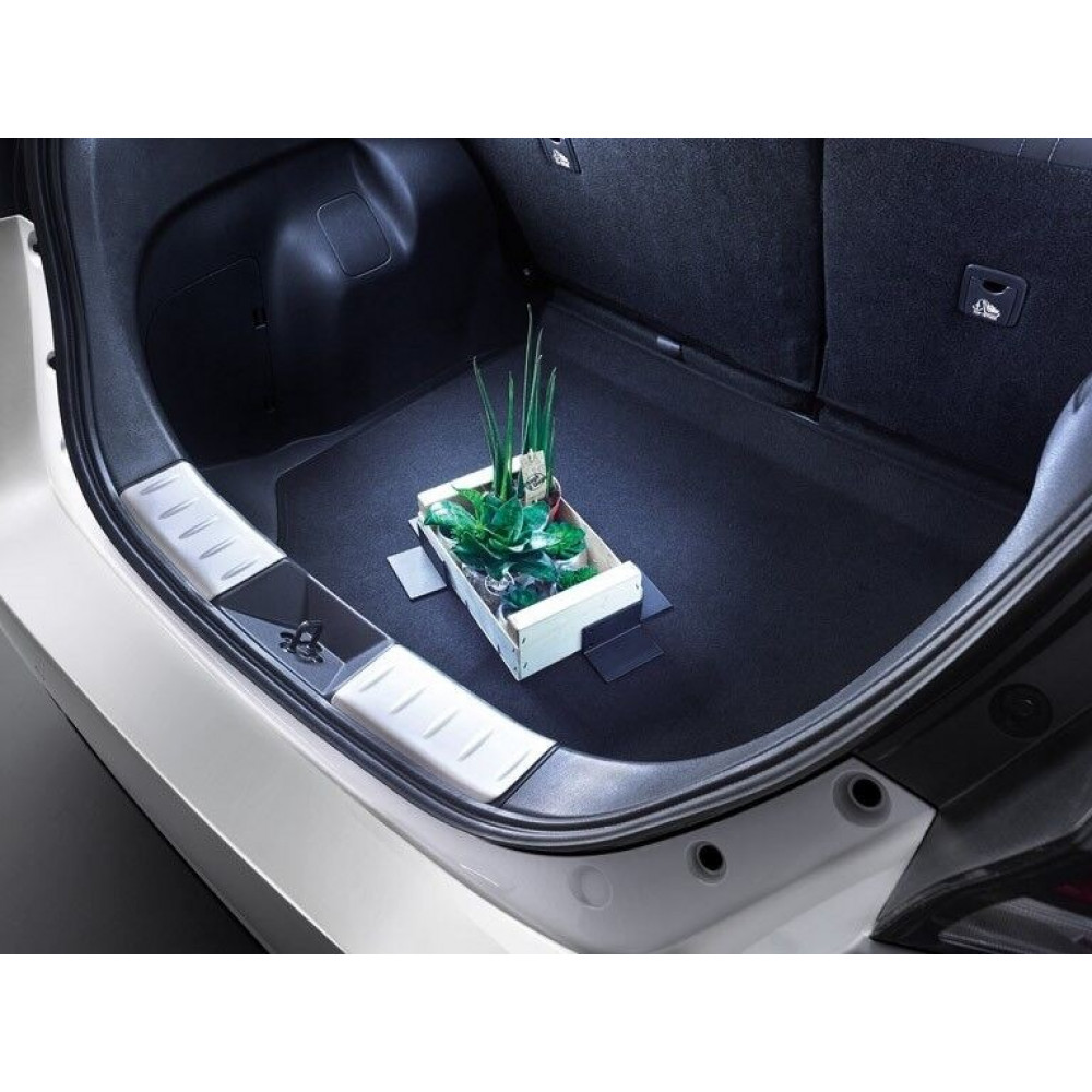 Rear bumper chrome trim OEM NISSAN LEAF II (2017-...) KE9675S020