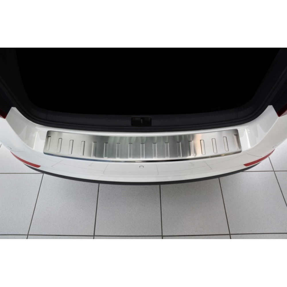 Chrome rear bumper pad SKODA RAPID SPACEBACK (2013-...) 2/35773